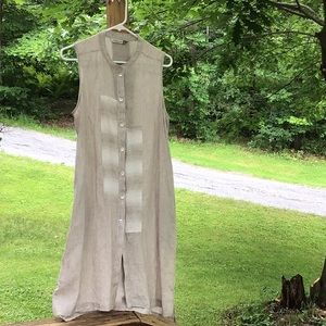 Chalet et ceci button down long linen tunic with pockets. NWOT. Medium.